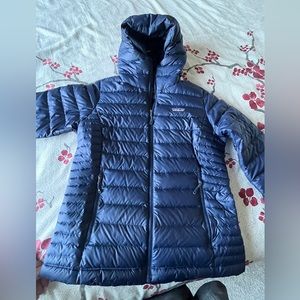 COPY - Patagonia Hoody Down Sweater - EUC